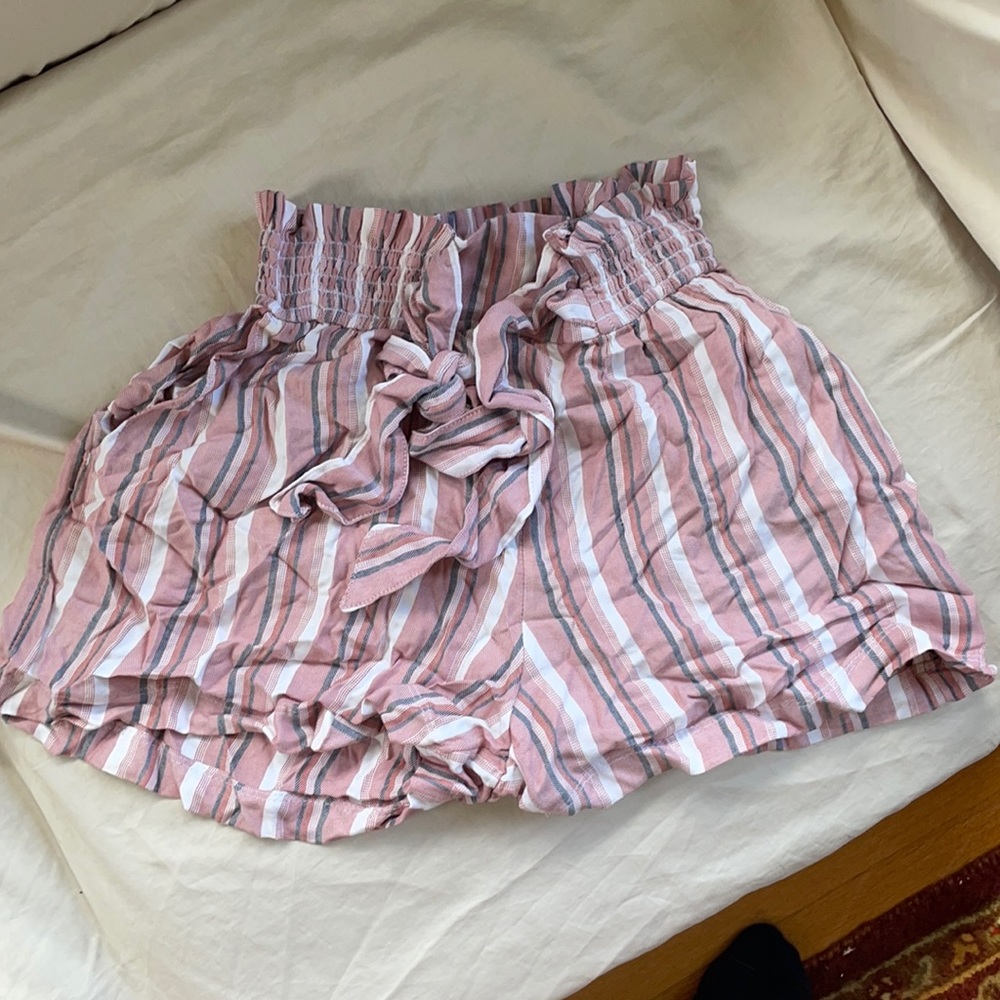 hollister shorts new with tags